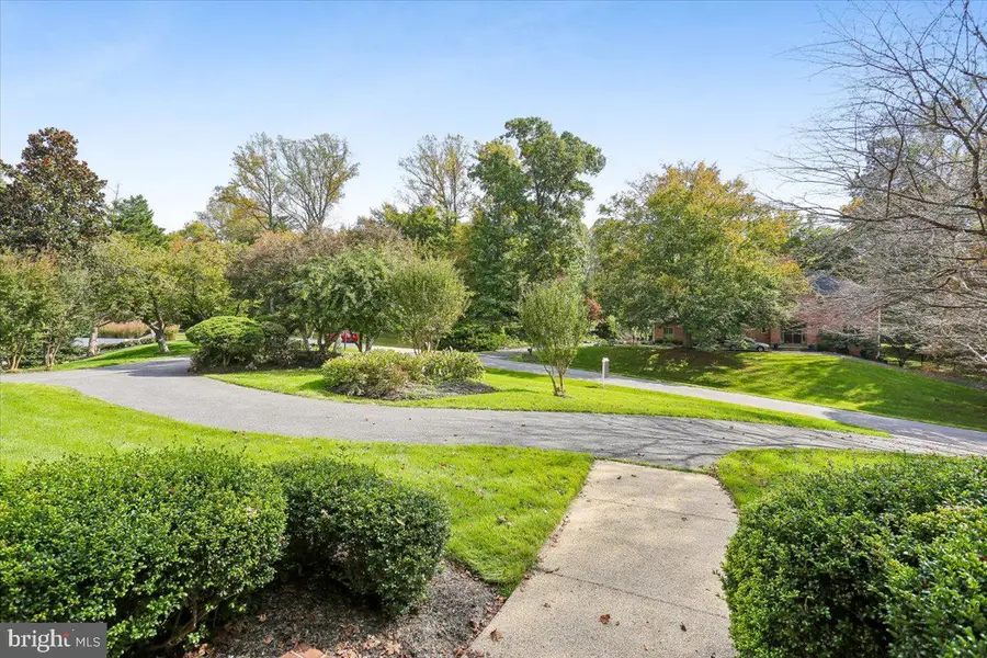11612 Lake Potomac Dr, Potomac, MD 20854 - #3
