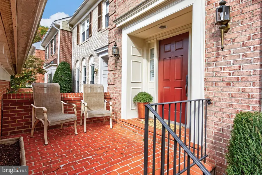 5908 Maplewood Park Pl, Bethesda, MD 20814 - #3