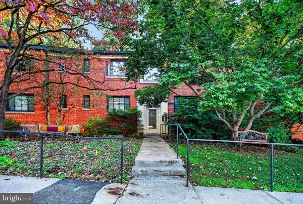 8720 Manchester Rd #5, SILVER SPRING, MD 20901