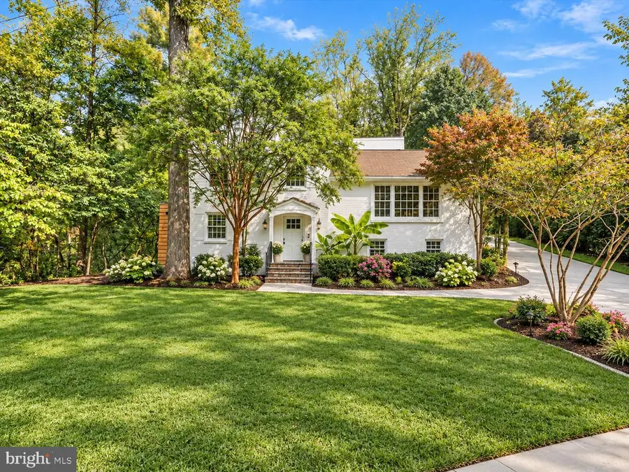 8829 Ridge Rd, Bethesda, MD 20817 - #2