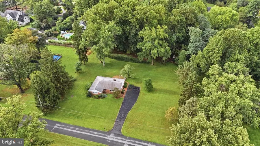 4508 Oak Hill Rd, Rockville, MD 20853 - #2