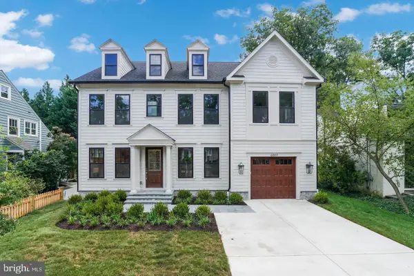 6807 Georgia St, CHEVY CHASE, MD 20815