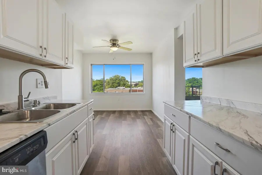 454 Girard St #373, Gaithersburg, MD 20877 - #3