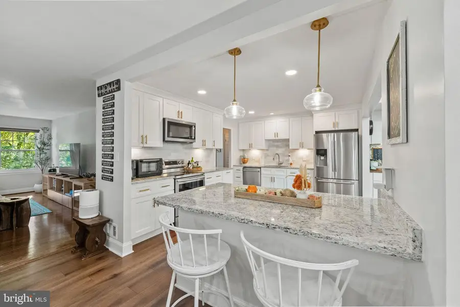14413 Bauer Dr, Rockville, MD 20853 - #2