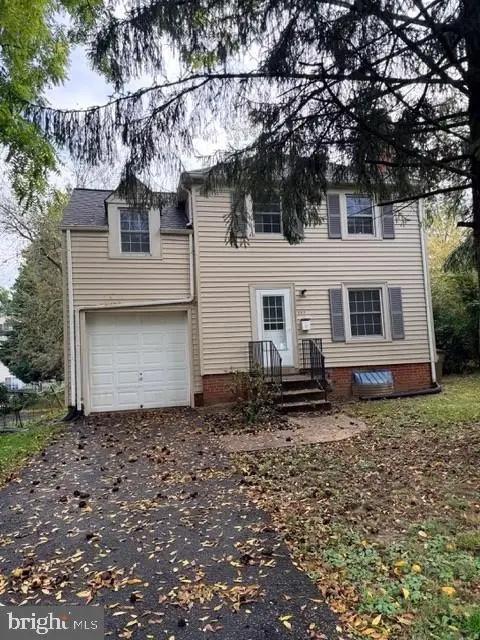 502 -504 Monroe St, Rockville, MD 20850 - #2