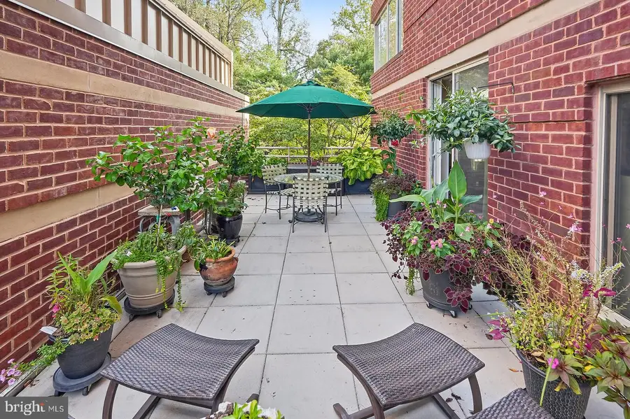 5800 Nicholson Ln #1-207, North Bethesda, MD 20852 - #3