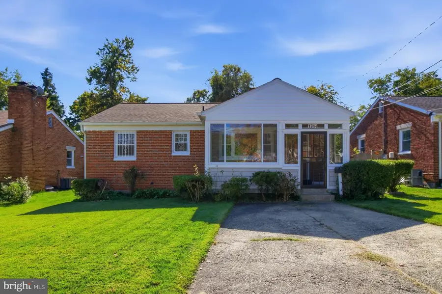 1904 Alberti Dr, Silver Spring, MD 20902 - #2
