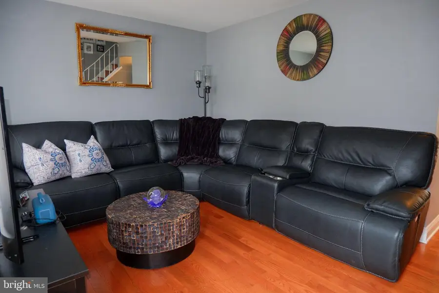 17753 Larchmont Ter, Gaithersburg, MD 20877 - #2