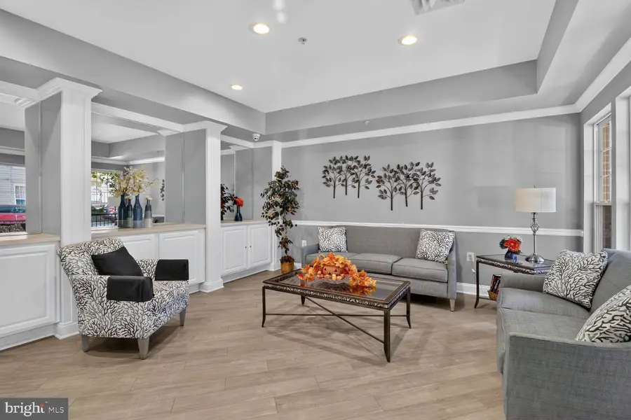 110 Chevy Chase St #101, Gaithersburg, MD 20878 - #2