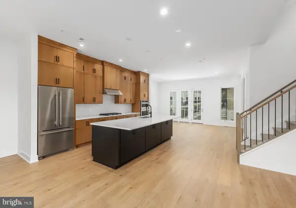 8629 Erdem Pl, CHEVY CHASE, MD 20815