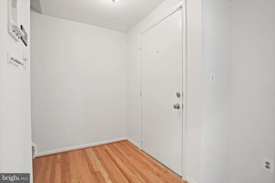 11713 Summer Oak Dr, Germantown, MD 20874 - #2