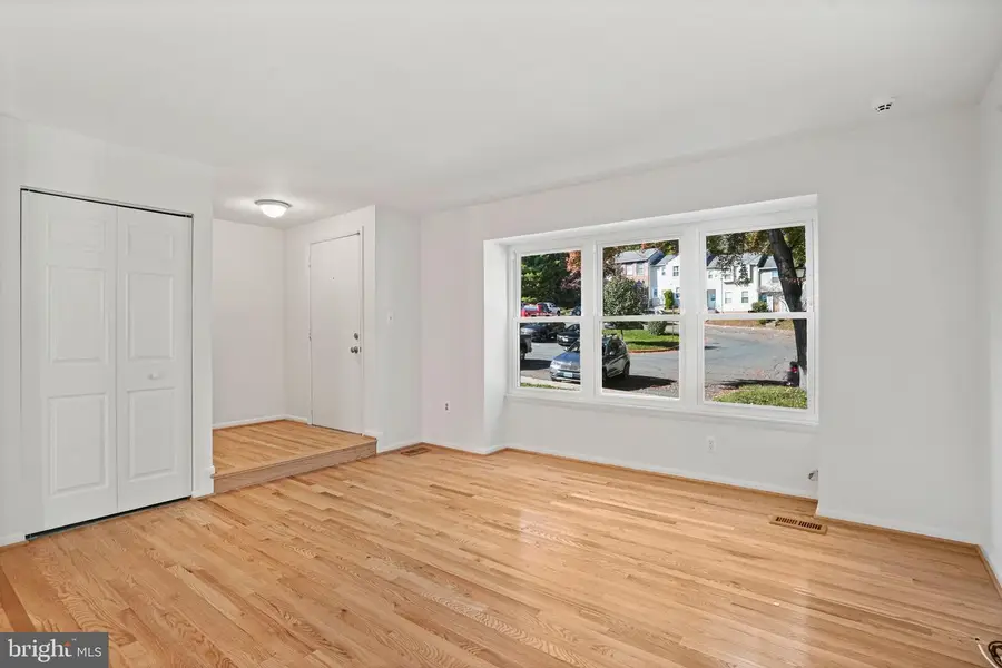 11713 Summer Oak Dr, Germantown, MD 20874 - #3