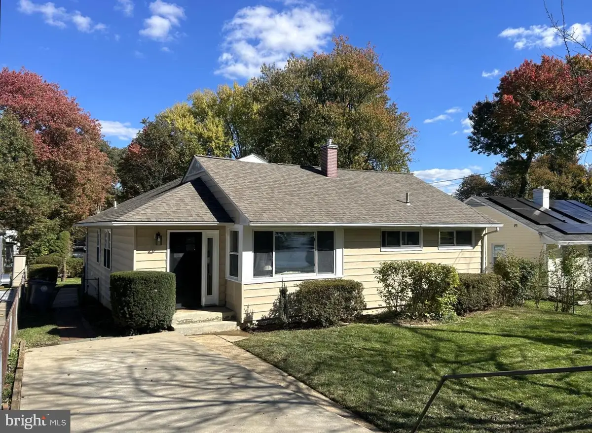 1306 Crawford Dr, Rockville, MD 20851 - #1