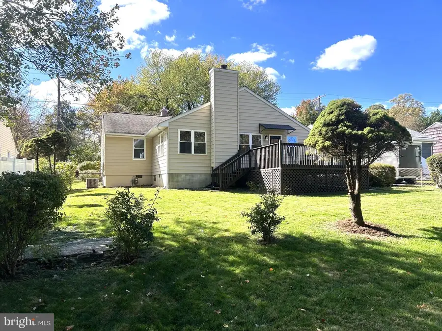 1306 Crawford Dr, Rockville, MD 20851 - #3