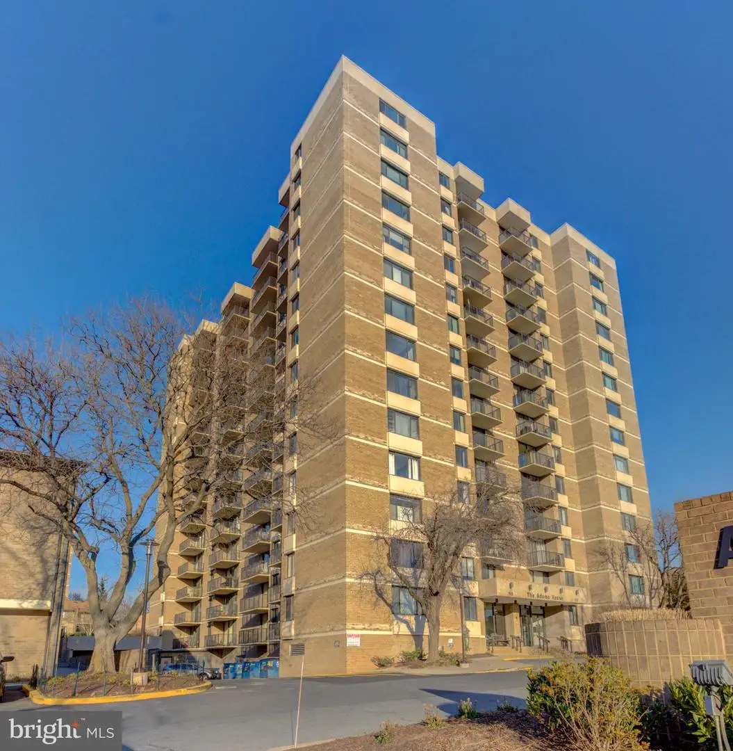 118 Monroe St #807, Rockville, MD 20850 - #1