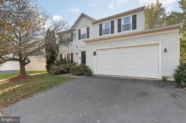 11616 Scarlet Leaf Cir, GERMANTOWN, MD 20876