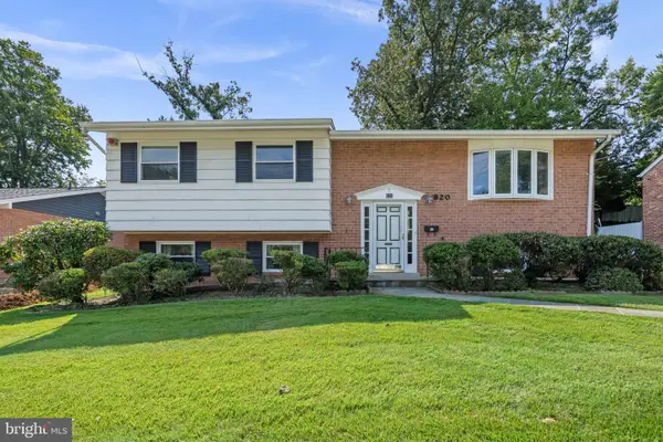 820 Lamberton Dr, SILVER SPRING, MD 20902
