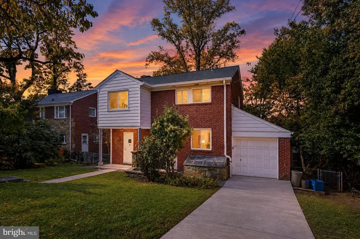 7606 Hammond Ave, Takoma Park, MD 20912 - #1