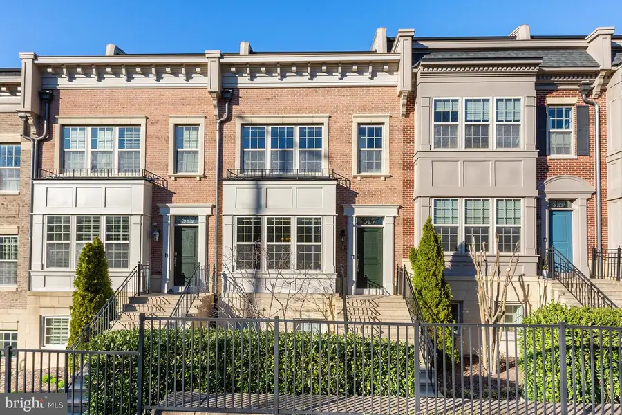 517 Overlook Park Dr #47, Oxon Hill, MD 20745 - #3