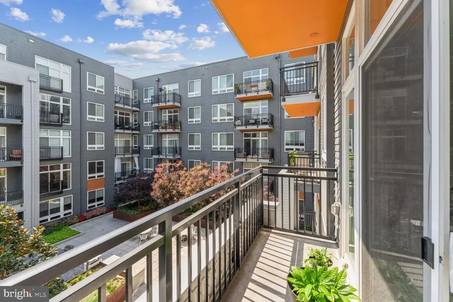 145 Riverhaven Dr #352, Oxon Hill, MD 20745 - #3