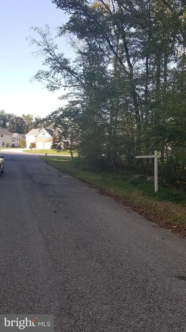 2304 Norwich Pl, UPPER MARLBORO, MD 20774