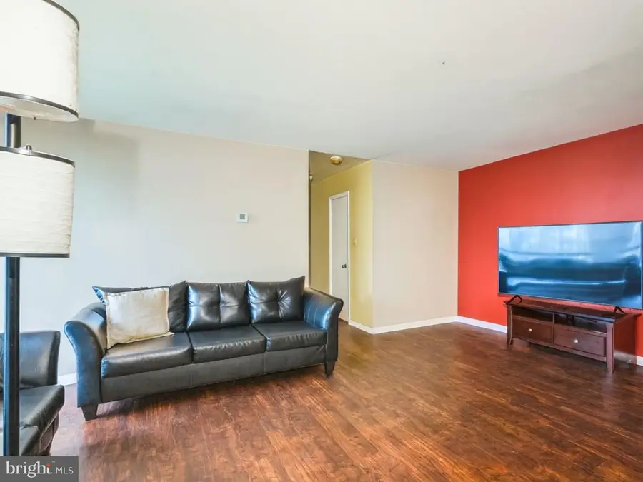 15708 Dorset Rd #203, Laurel, MD 20707 - Image #2