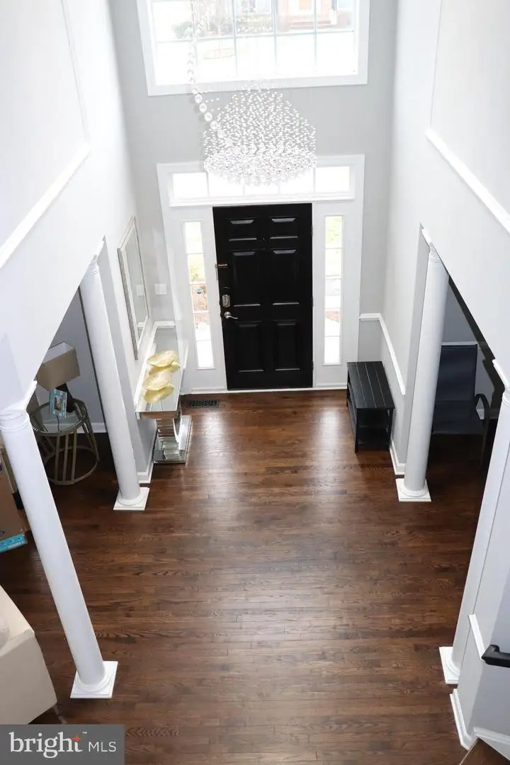 210 Potomac Ridge Dr, Fort Washington, MD 20744 - Image #2