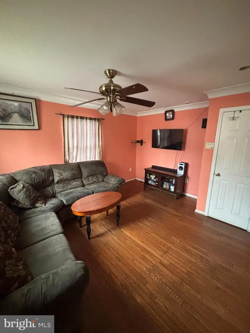 1304 Doewood Ln, Capitol Heights, MD 20743 - Image #2