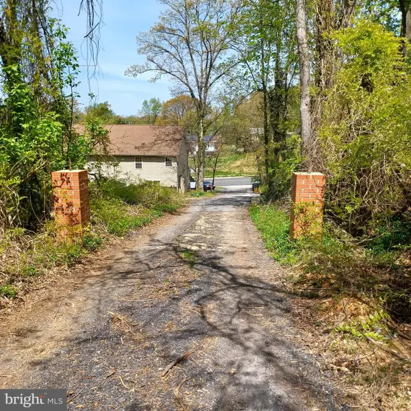 Riverdale Rd, LANHAM, MD 20706