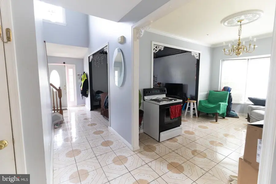 11714 Heartwood Dr, Beltsville, MD 20705 - Image #3