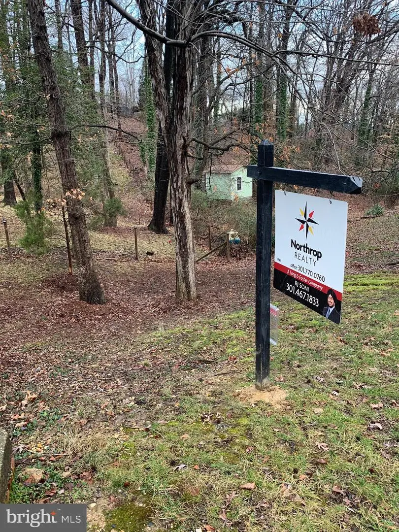 3808 Crystal Ln, Temple Hills, MD 20748 - Image #2