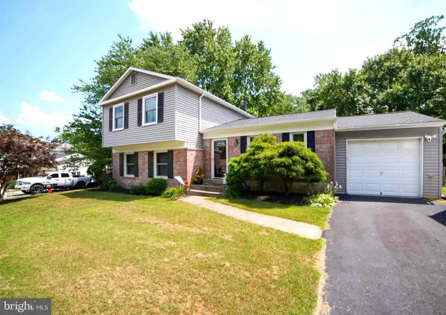 6403 Park Hall Dr W, Laurel, MD 20707 - Image #2