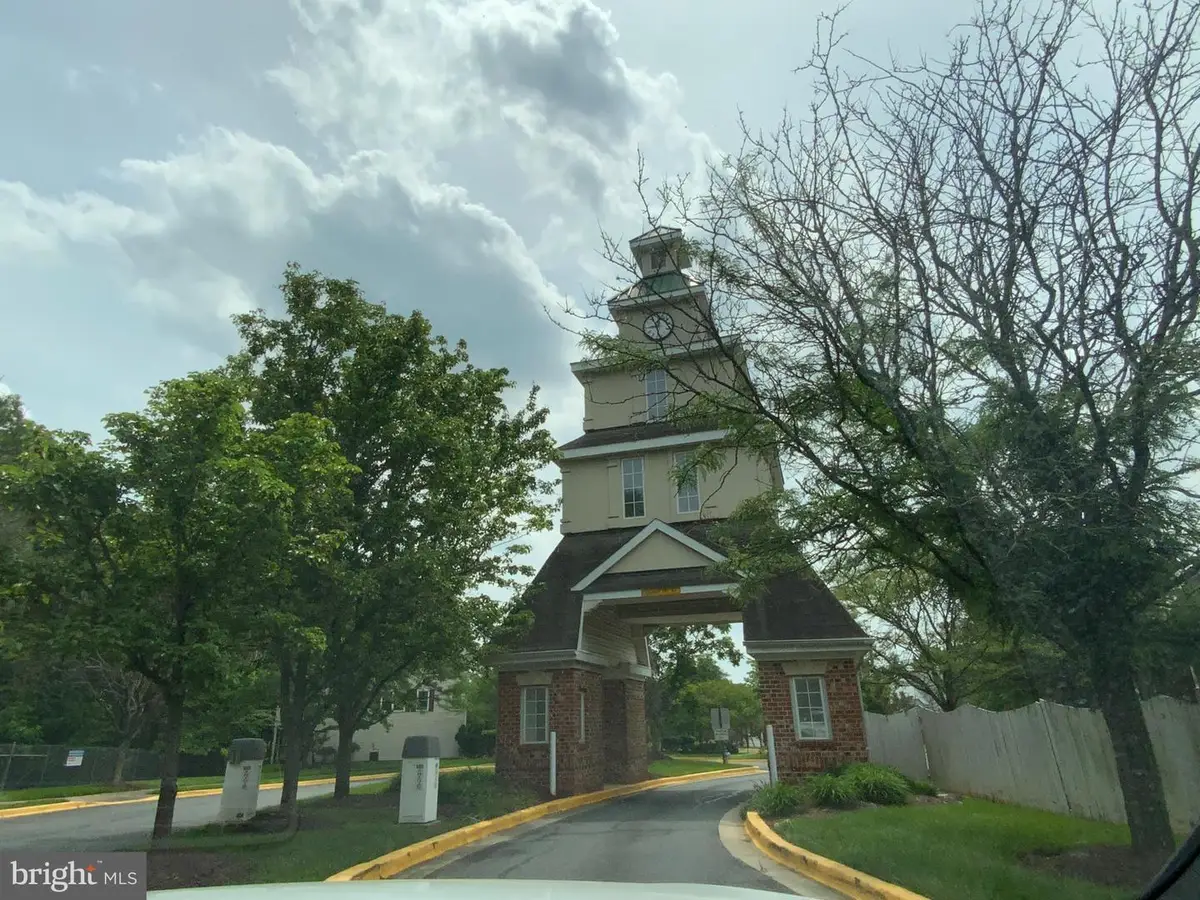 6510 Lake Park Dr #104, Greenbelt, MD 20770 - Image #1