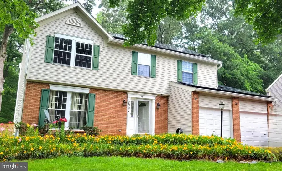 8307 Satinleaf Ct, Bowie, MD 20715 - Image #2