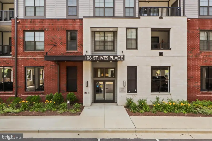 106 Saint Ives Pl #104, Oxon Hill, MD 20745 - Image #2