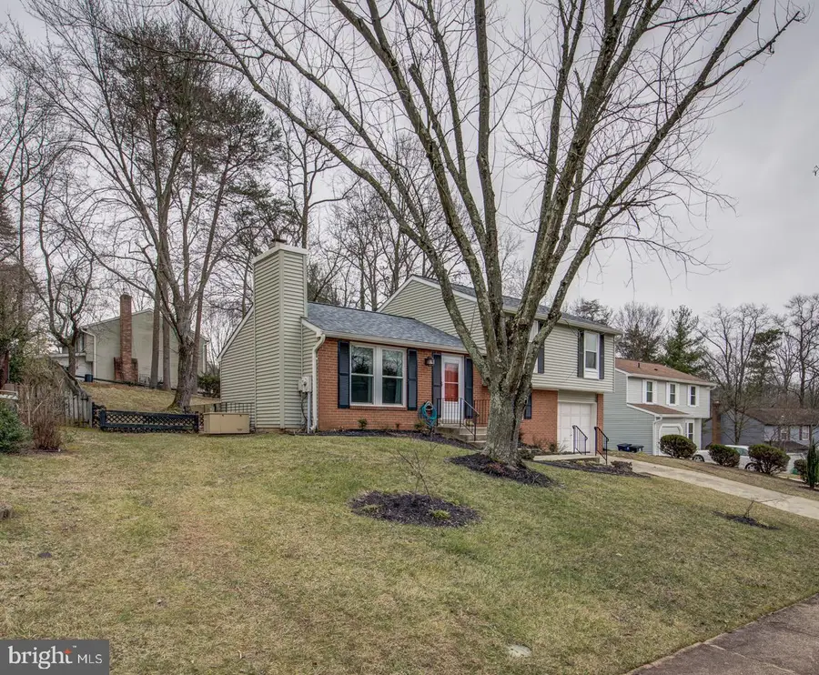 9907 Treetop Ln, Lanham, MD 20706 - Image #2
