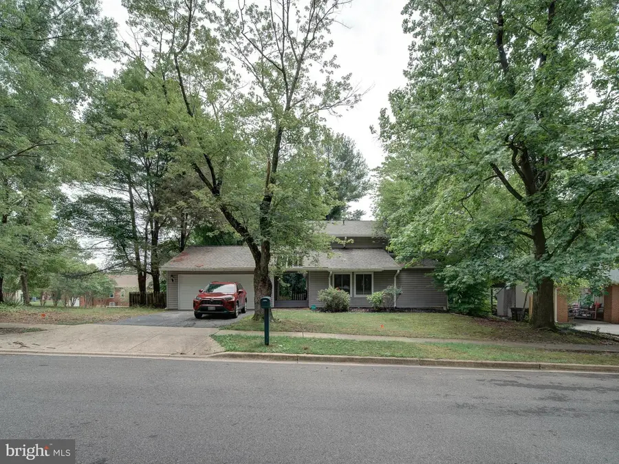 8610 Monmouth Dr, Upper Marlboro, MD 20772 - Image #2