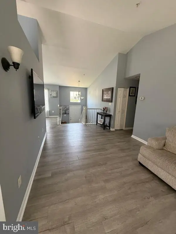 6511 Rosalie Ln, Riverdale, MD 20737 - Image #2