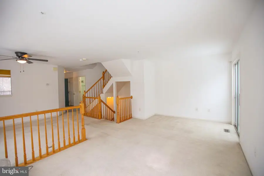 6126 Cedar Post Dr, District Heights, MD 20747 - Image #3