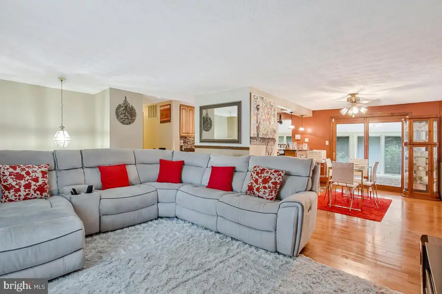 12909 Mayflower Pl, Bowie, MD 20720 - Image #3