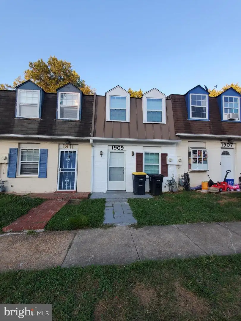 1909 Dutch Village Dr ##i-234, Hyattsville, MD 20785 - Image #1