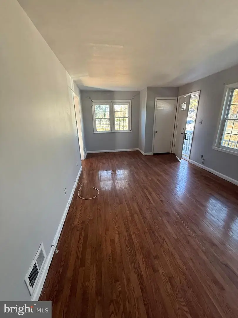 7003 Fairwood Rd, Hyattsville, MD 20784 - Image #3