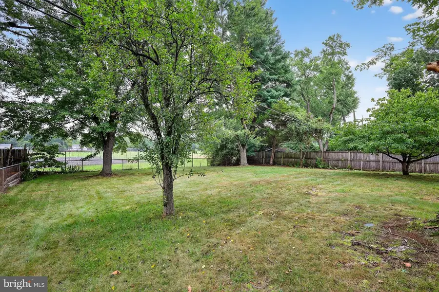 4027 Chelmont Ln, Bowie, MD 20715 - Image #3