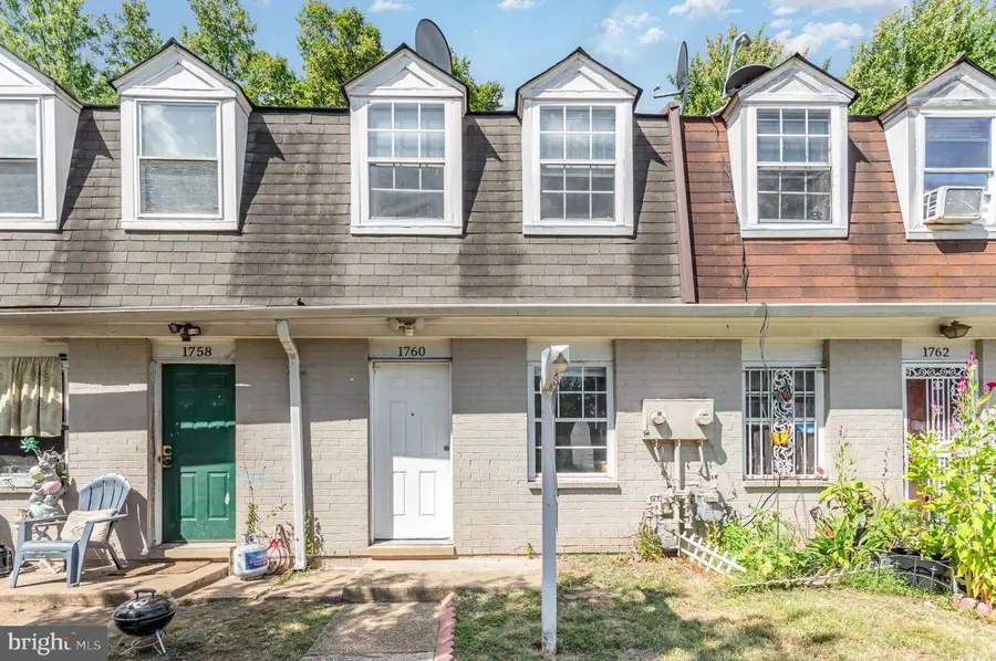 1760 Dutch Village Dr, Hyattsville, MD 20785 - Image #2