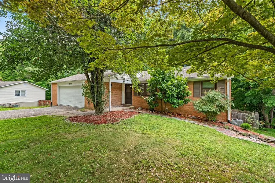 9607 Muirfield Dr, Upper Marlboro, MD 20772 - Image #2