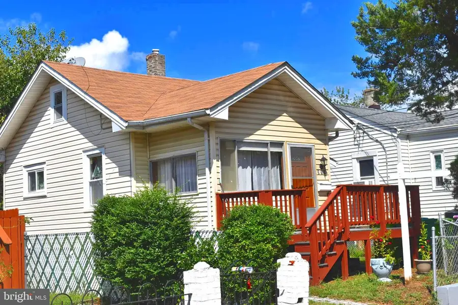 4318 Newton St, Brentwood, MD 20722 - #3