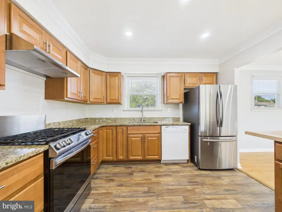 2005 Tinker Dr, Fort Washington, MD 20744 - Image #2