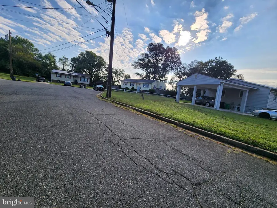 5404 Cordwall Ct, Beltsville, MD 20705 - Image #3