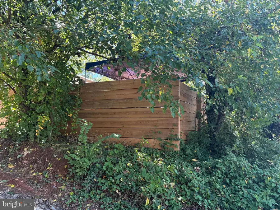 5623 Annapolis Rd, Bladensburg, MD 20710 - Image #2