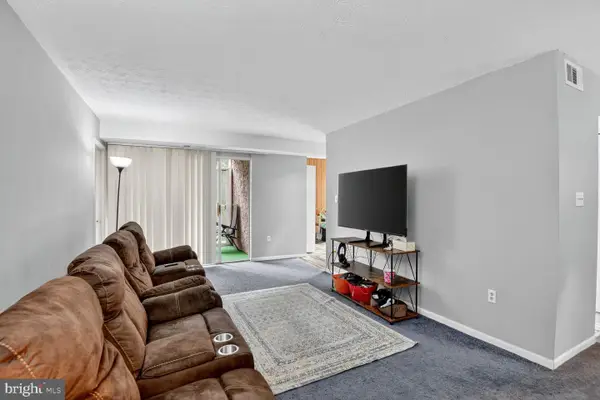 8007 Mandan Rd #203, GREENBELT, MD 20770